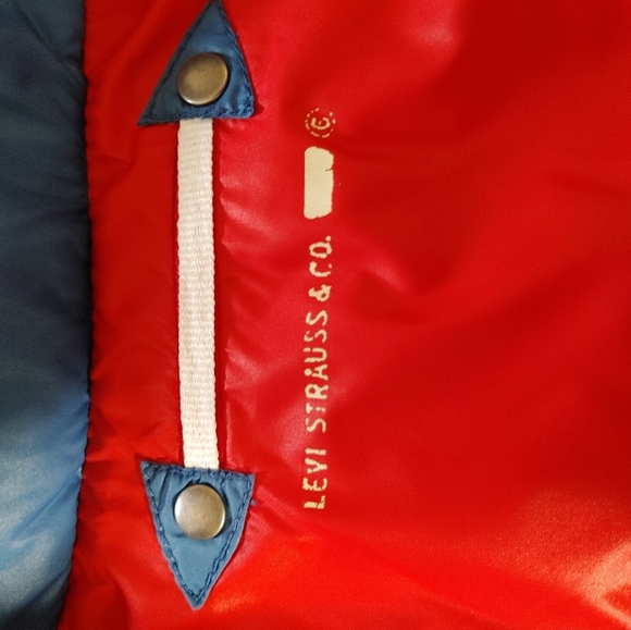 Reversible Levis Puffer Vest (Large) - Picture 5 of 6